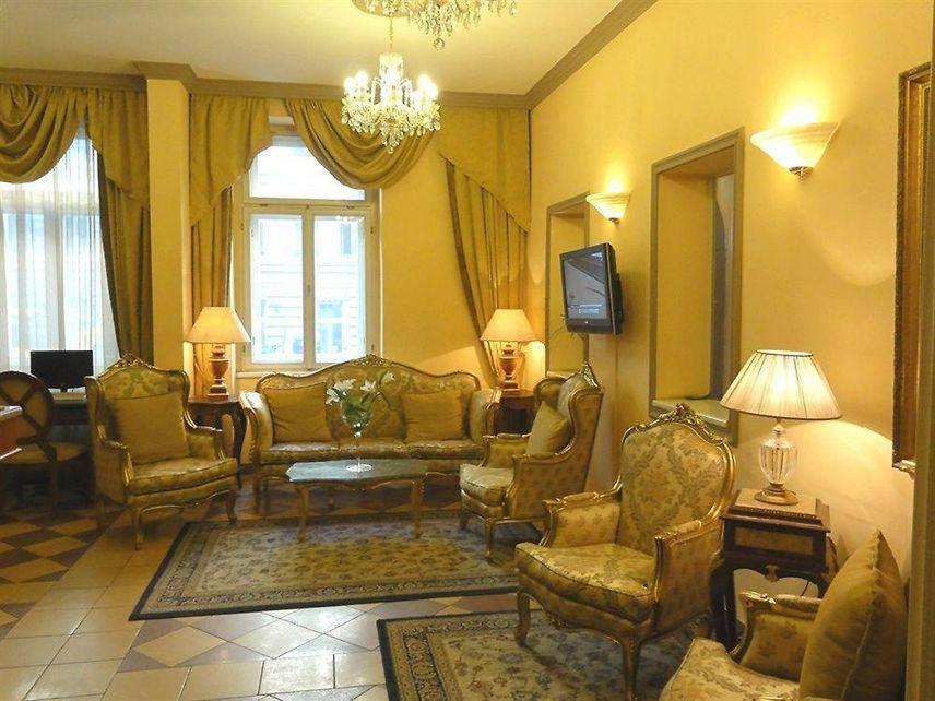 Hotel Raffaello براغ المظهر الخارجي الصورة